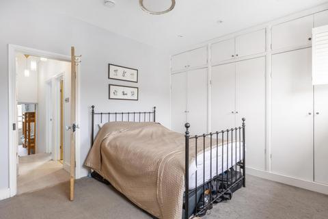 38 Grosvenor Road, Brentford, TW8 0NW