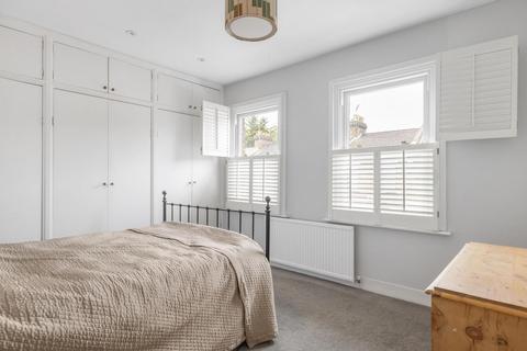 38 Grosvenor Road, Brentford, TW8 0NW