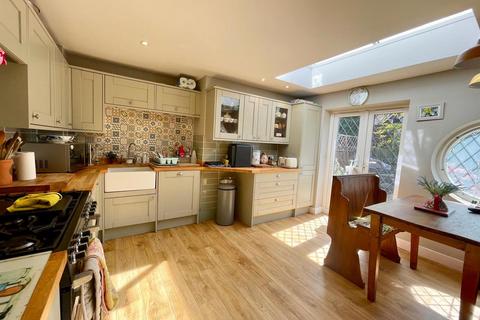 3 bedroom cottage for sale, Moorlands Road, West Moors, Ferndown