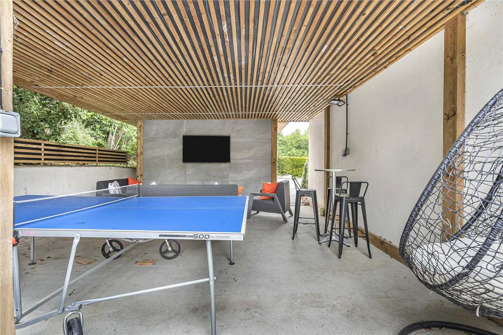 Outdoor Lounge