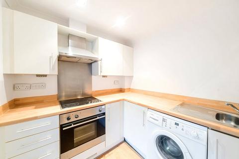 2 bedroom flat to rent, Vespasian Road, Southampton SO18