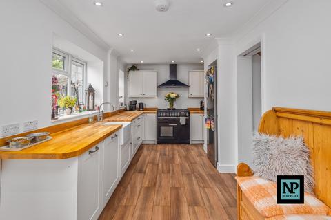 23 Hampton Close, Tamworth, B79 8TX