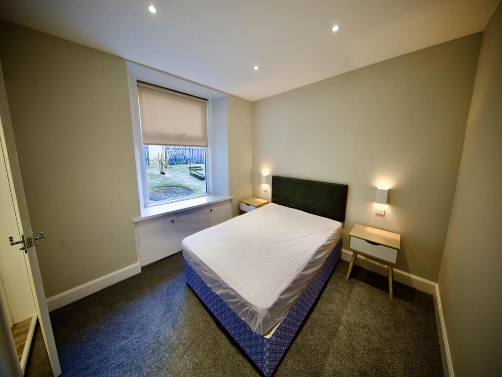 2 Bed ( 2)