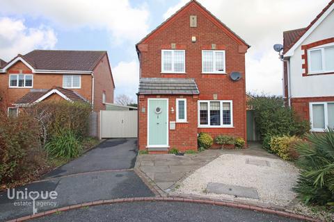 3 bedroom detached house for sale - Burgundy Crescent, Thornton-Cleveleys, FY5