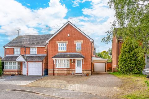4 bedroom house for sale, Grayling Road, Pinewood, IP8