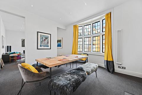 2 bedroom flat for sale, New Cavendish Street, Marylebone Village, London W1G