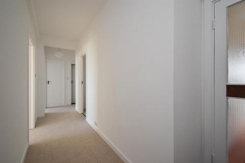 2 bedroom flat for sale, Marine Court, St. Leonards-On-Sea