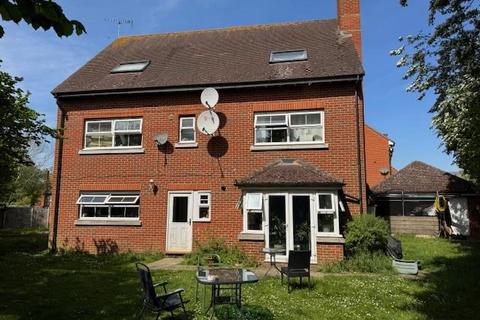 6 bedroom detached house for sale, Cavell Court, Bishop's Stortford CM23