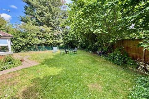 6 bedroom detached house for sale, Cavell Court, Bishop's Stortford CM23