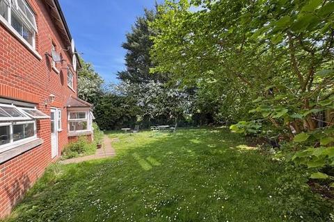 6 bedroom detached house for sale, Cavell Court, Bishop's Stortford CM23