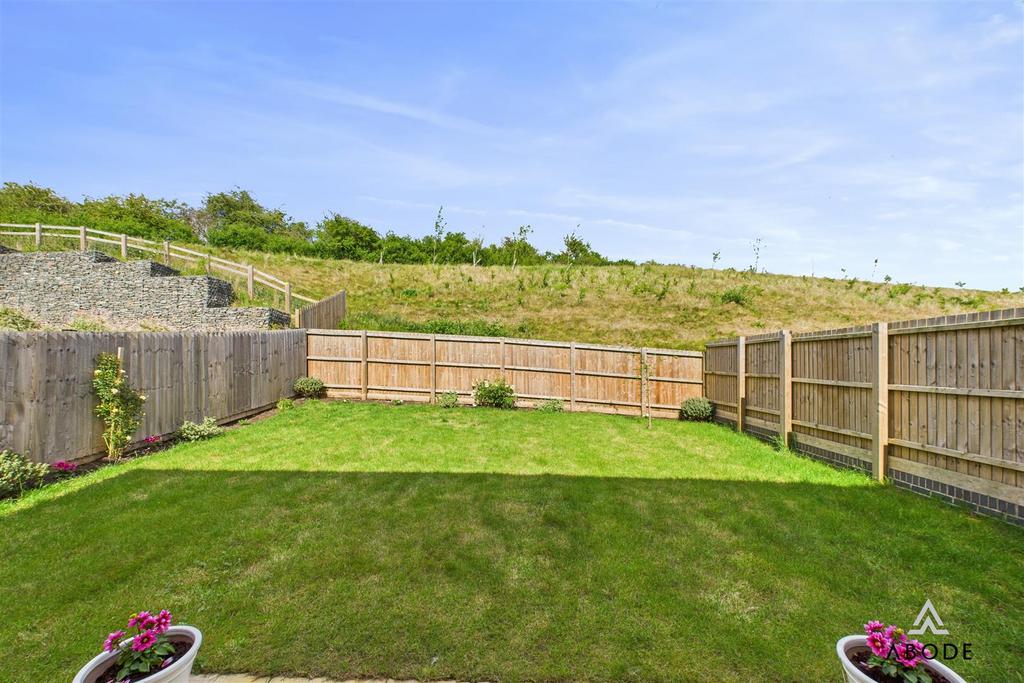 CAM02696 G0-PR0620-STILL012.jpg