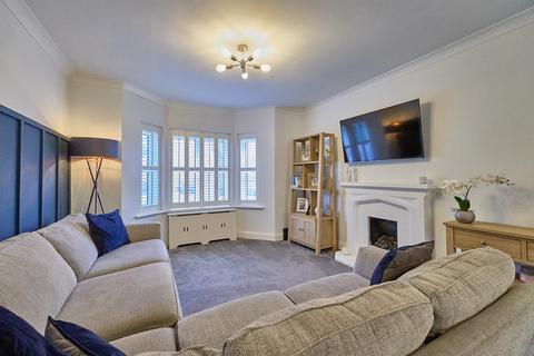 4 bedroom detached house for sale, Valiant Close, Burbage, Hinckley