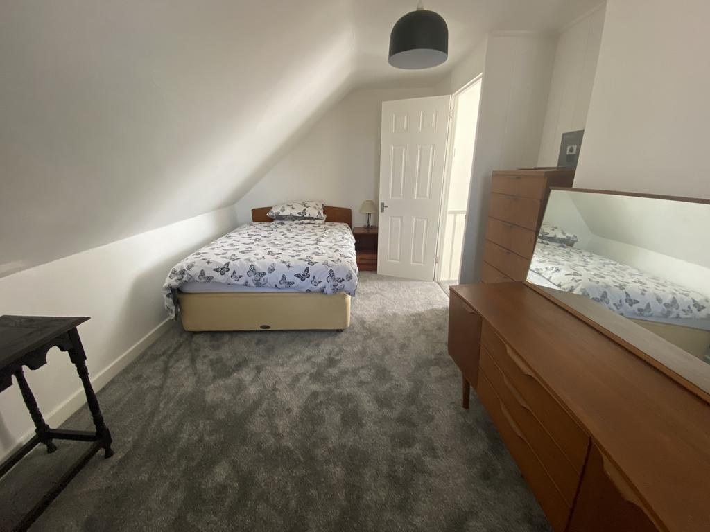 Bed 3 87 clarence