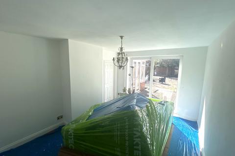 undefined, Oval Road, Tipton DY4