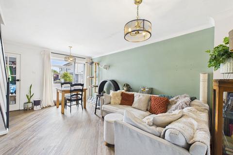 19 Alberta Walk, Worthing, BN13 2SG