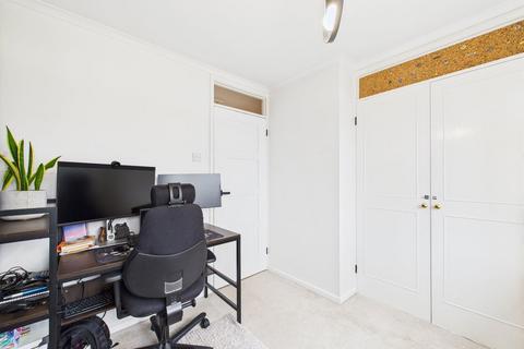 19 Alberta Walk, Worthing, BN13 2SG
