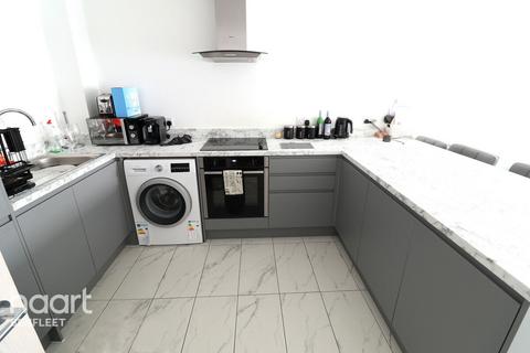 1 bedroom flat for sale, Halle Mews, Benfleet