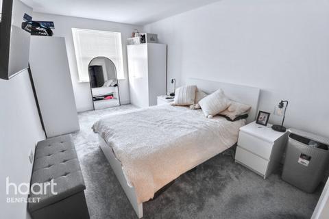 1 bedroom flat for sale, Halle Mews, Benfleet