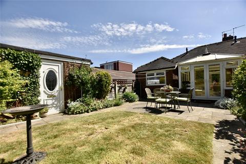 10 Bedford Avenue, Shaw, Oldham, OL2 7DW