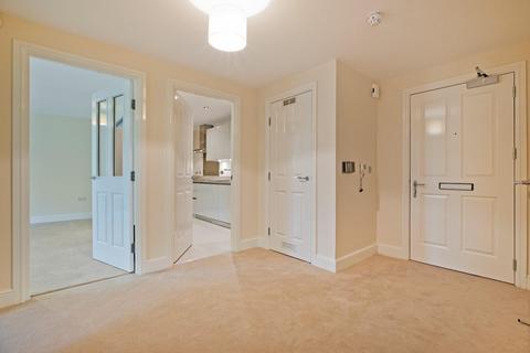 2 bedroom retirement property for sale, Ben Rhydding Drive, Ilkley LS29