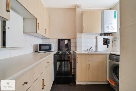 4 bedroom apartment to rent, Barton House, Bow Road, London, E3