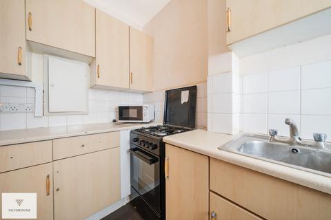 4 bedroom apartment to rent, Barton House, Bow Road, London, E3