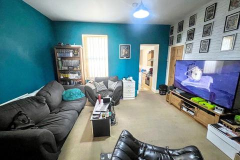 2 bedroom flat for sale, Victoria Crescent, North Shields, Tyne and Wear, NE29 0EX