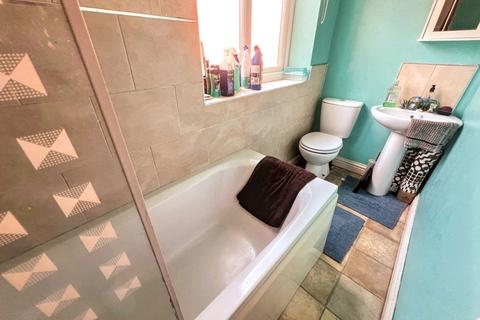 2 bedroom flat for sale, Victoria Crescent, North Shields, Tyne and Wear, NE29 0EX