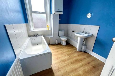 2 bedroom flat for sale, Laurel Street, Wallsend, Tyne and Wear, NE28 6TQ