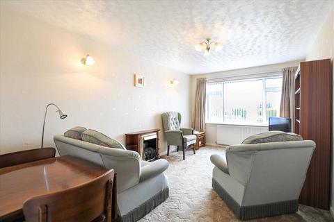 2 bedroom bungalow for sale, Queensway, Burton Latimer