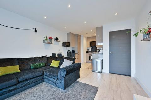 1 bedroom flat for sale, Leavesden Lodge, Watford, WD24