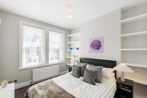 2 bedroom apartment for sale, Elm Park Mansions, Park Walk, London, SW10