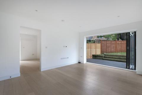 3 bedroom detached house for sale, Roding Lane, Buckhurst Hill, IG9
