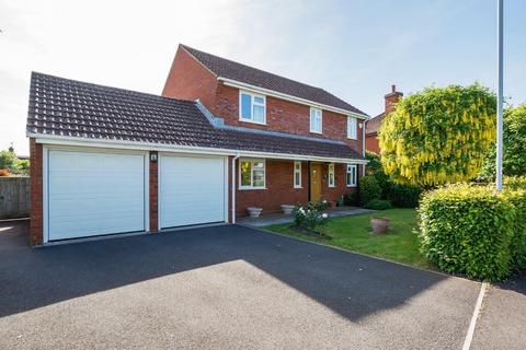 3 bedroom detached house for sale, Vicarage Lawns, Taunton TA3