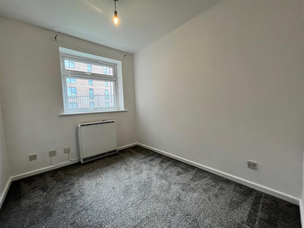 Small Bedroom