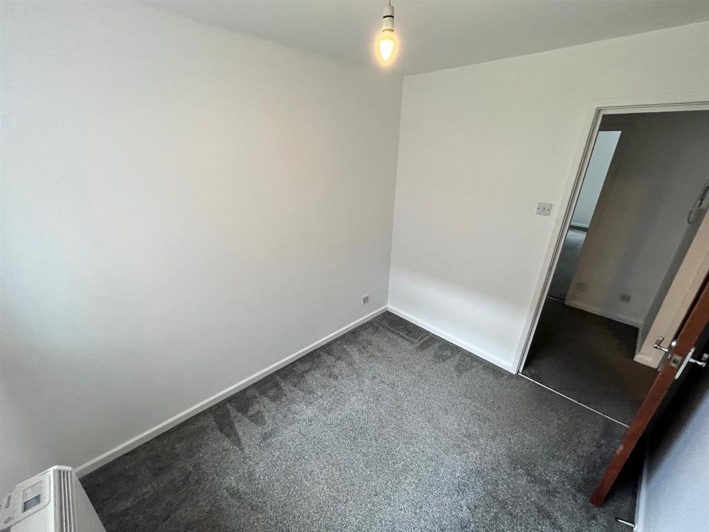 Small Bedroom