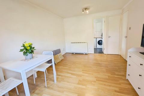 undefined, Marina Gardens, Fishponds, Bristol