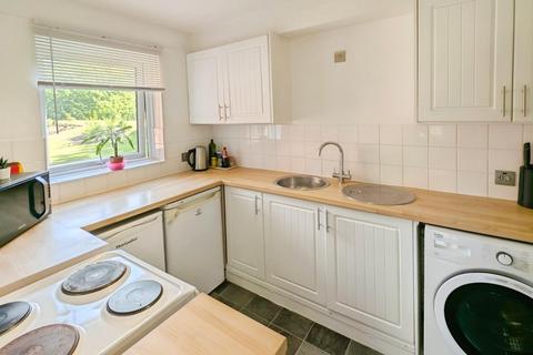 undefined, Marina Gardens, Fishponds, Bristol