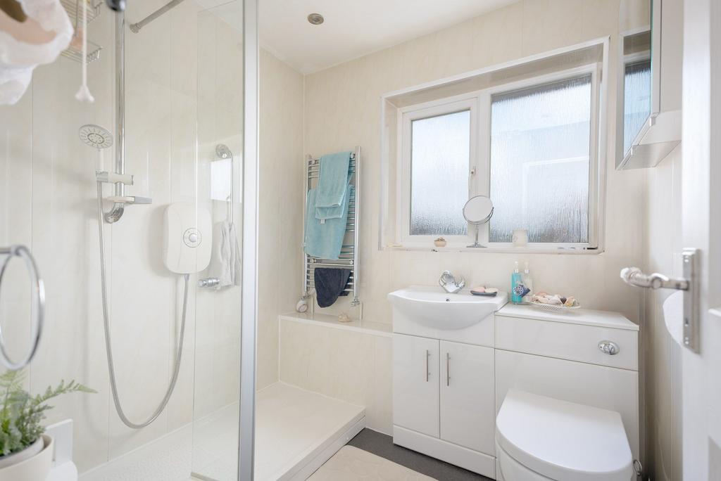 En Suite bathroom