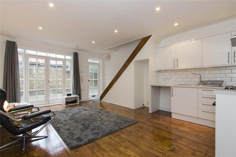 4 Pendulum Mews, London, E8 2LU