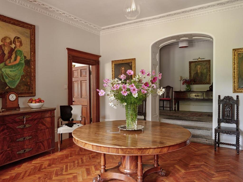 East Stoke House45866.jpg