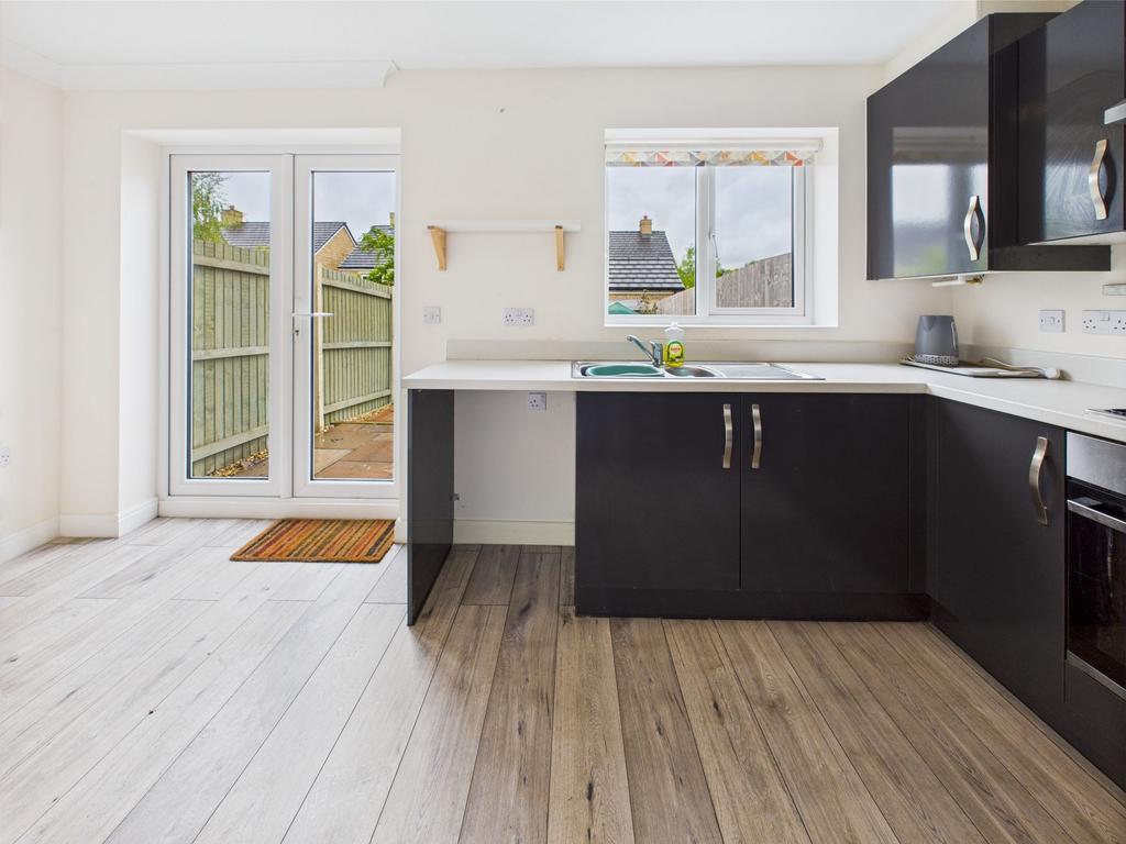 Kitchen / Dining