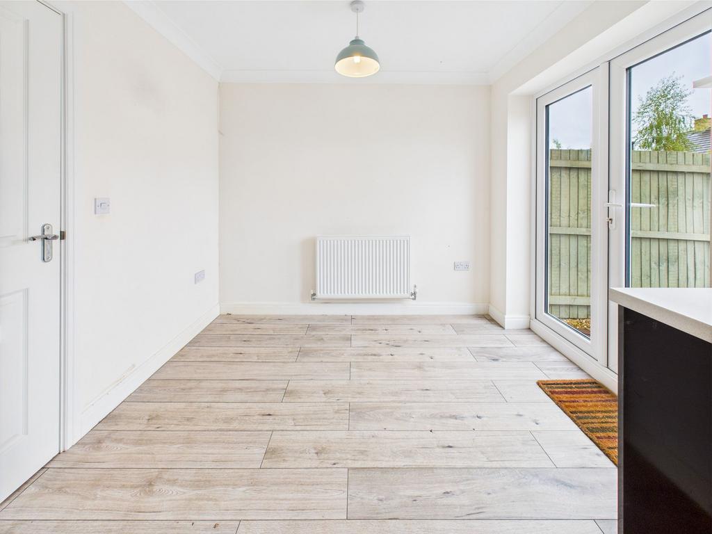 Kitchen / Dining