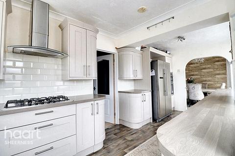 5 bedroom semi-detached house for sale, Falcon Gardens, Minster on sea