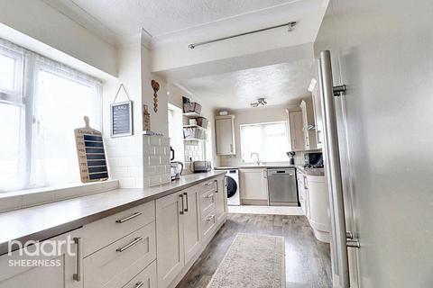 5 bedroom semi-detached house for sale, Falcon Gardens, Minster on sea
