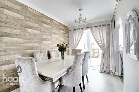 5 bedroom semi-detached house for sale, Falcon Gardens, Minster on sea