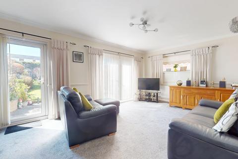 3 bedroom end of terrace house for sale, Nickleby Road, Chalk, DA12