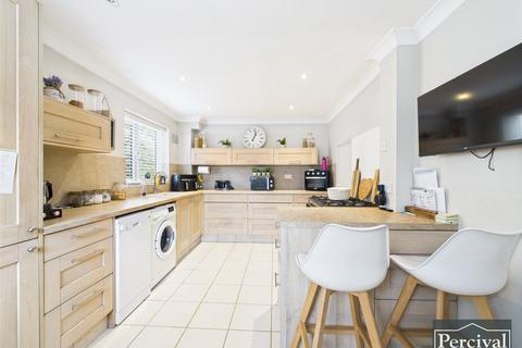 3 bedroom link detached house for sale, Kemsley Road, Earls Colne, Colchester, Essex, CO6