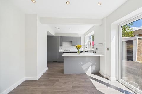 3 bedroom semi-detached house for sale, Field End Gardens, Leeds