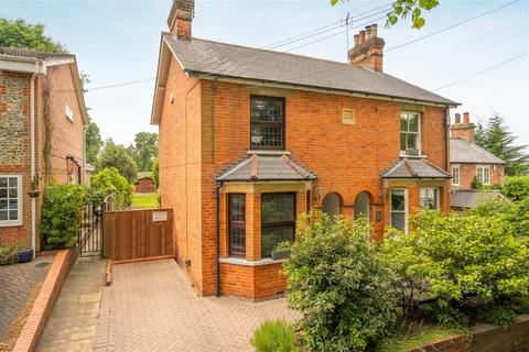 Truss Hill Road, Sunninghill